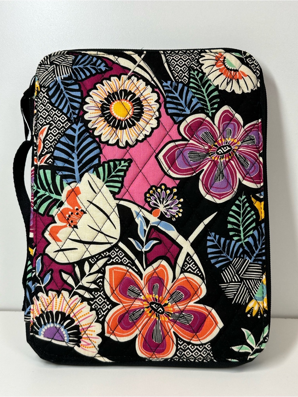 Vera Bradley Bible Bag/Tablet/eReader/ Mini iPad /Kindle Holder